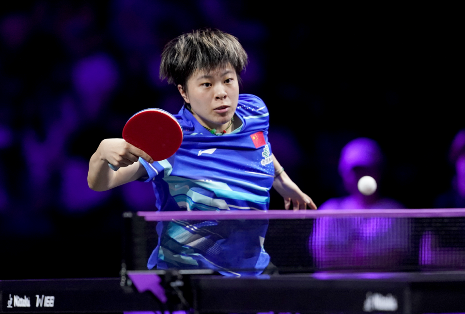 非常出色, 邱党