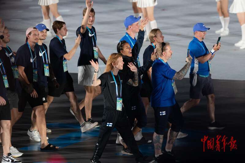 中国代表团, VTNOQ, 当晚