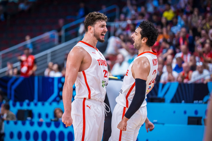 在防守端也, 球员 在防守端也, 球员