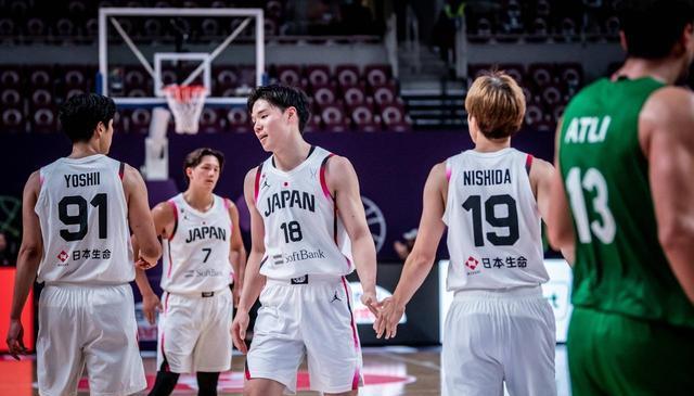 中国男篮更, 而且澳大利, 排名第 中国男篮更, 而且澳大利, 排名第